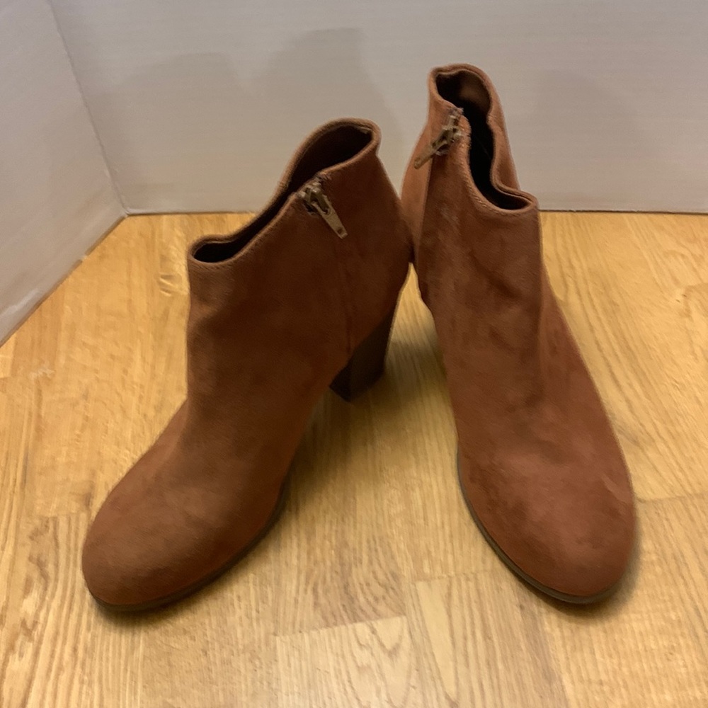 Old Navy ankle boots